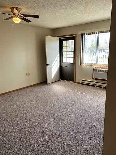 607 2nd St SW #23 Photo 1
