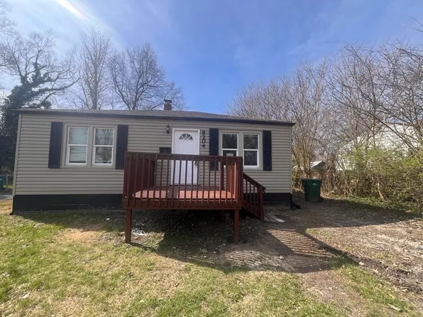 8204 Church Ln, East Saint Louis, IL 62203