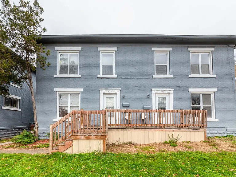 422 W Saginaw St #1 — Photo 13