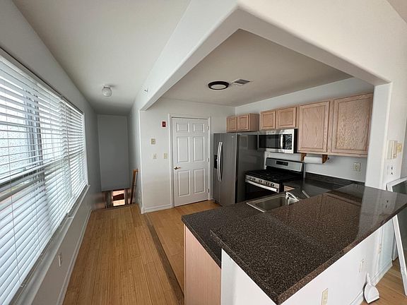 4th image of 7311 Arverne Mews Dr #2