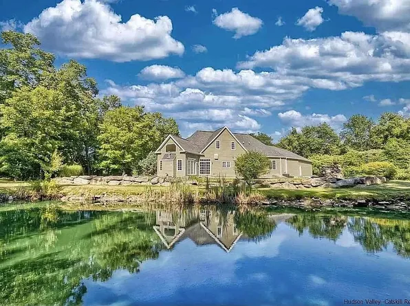 740 State Route 44 55, Plattekill, NY 12528