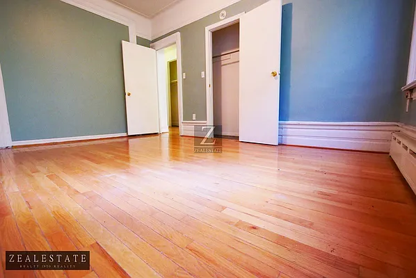 Rented by ZealEstate Group Inc | media 42