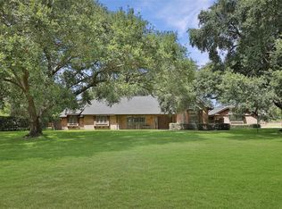 17414 Queenslake Dr, Cypress, TX 77429