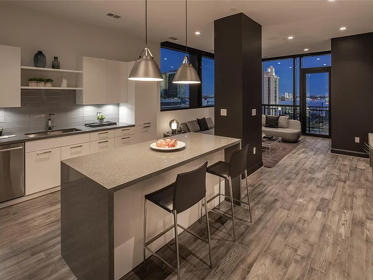 1211 Caroline St #1401 — Photo 16