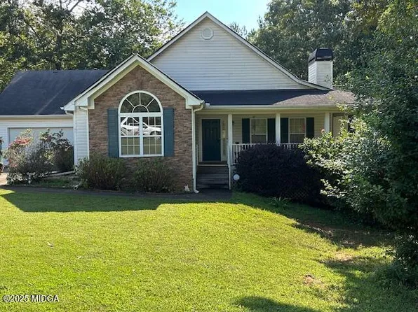 312 Black Willow Ct, Locust Grove, GA 30248