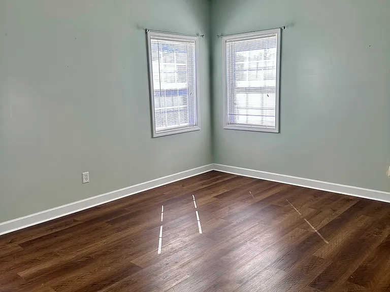 215 Ontario Dr — Photo 10