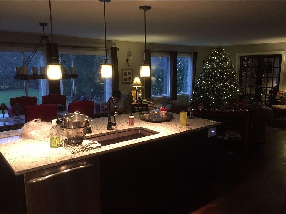 1st image of 1018 Lantern Hill Dr