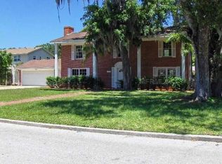 1211 21st St W, Bradenton, FL 34205