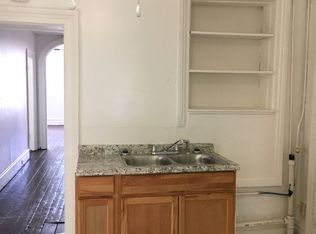 100 9th St, Troy, NY 12180