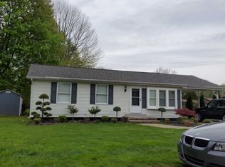 4 Raritan Ave, Ledgewood, NJ 07852