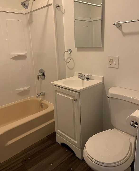1st image of 124 N 19th St