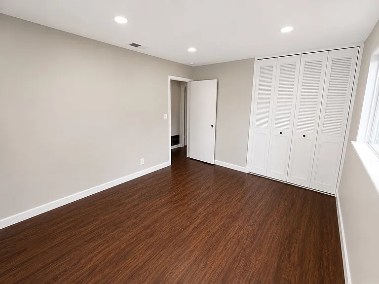 6310 Robin Frst — Photo 13
