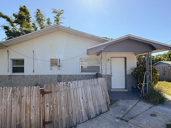 5th image of 2020 Douglas Ave