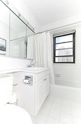 Rented by PocketBroker Inc | media 28