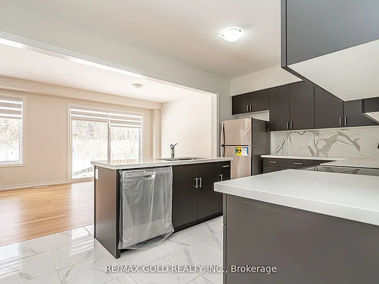 33 Gilham Way — Photo 19