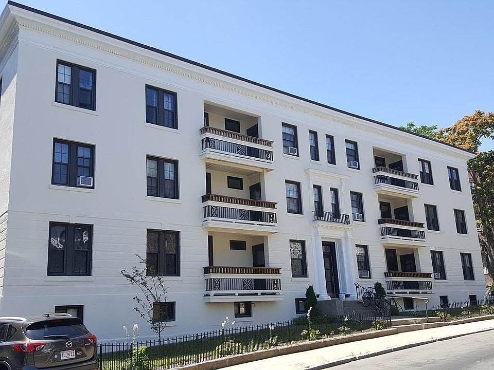 1st image of 120 Glenville Ave #90