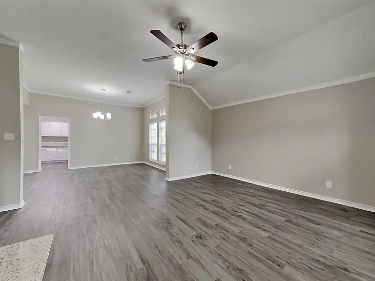 21079 Southern Colony Ct — Photo 2