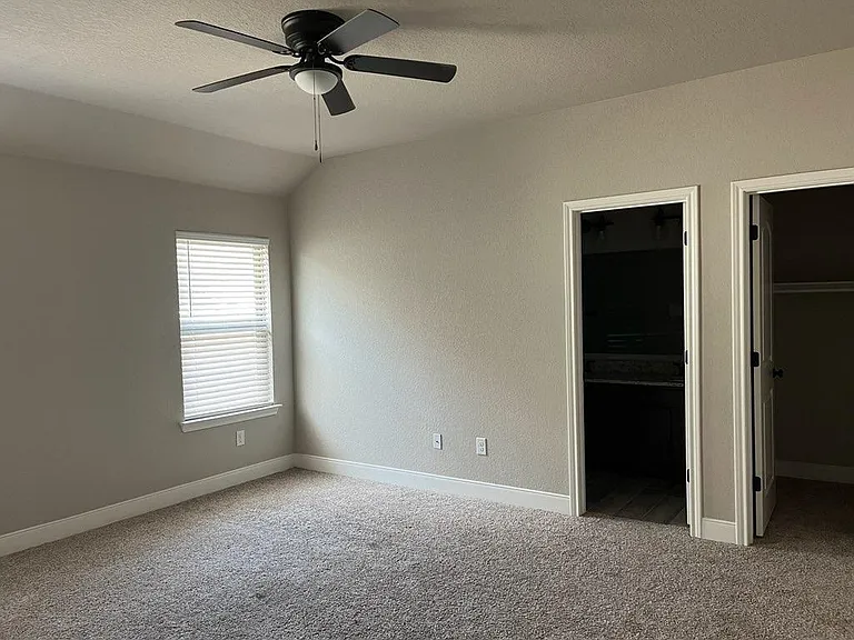 1664 Barrett Ave — Photo 4