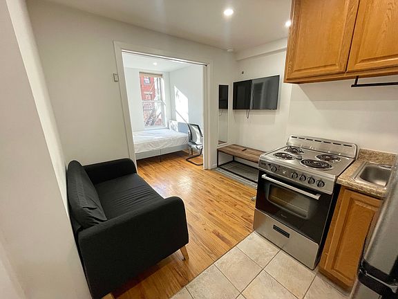 3rd image of 413 E 9th St APT 4C
