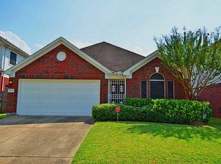 8835 Aspen Meadow Dr, Houston, TX 77071