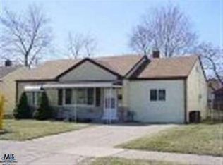 26223 Nagel St, Roseville, MI 48066