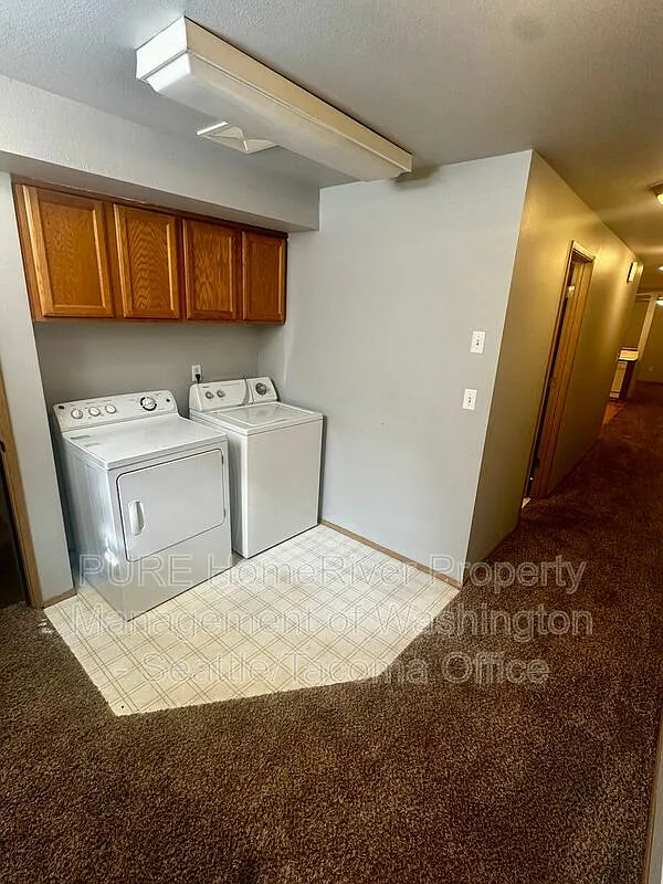2 bed, 1.0 bath, 800 sqft, $1,695 — Photo 3