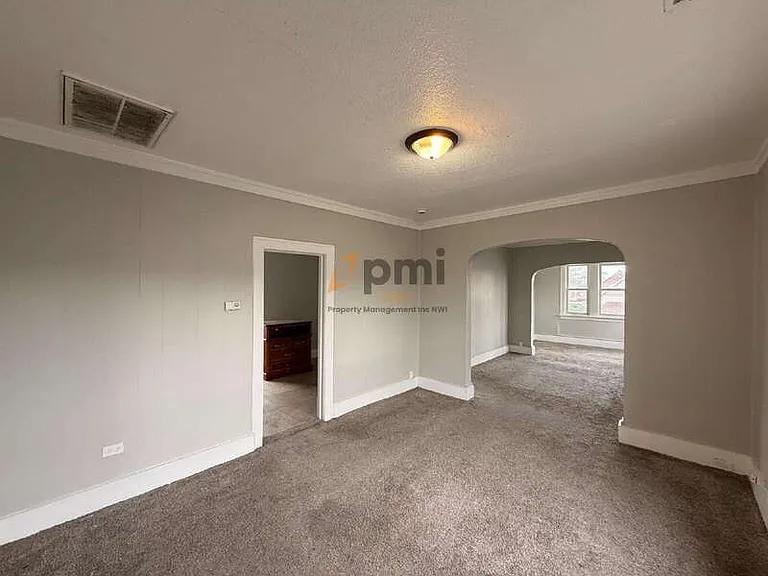 3910 Catalpa St #2 — Photo 9