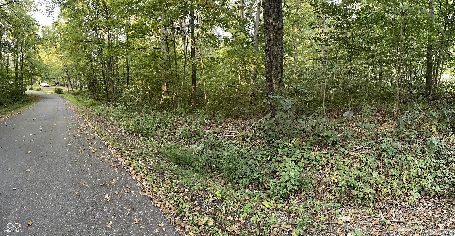 137 White Oak Way photo 1
