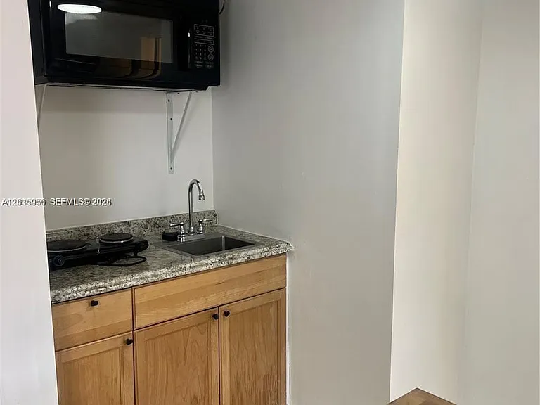 1937 Taylor St #2 — Photo 8
