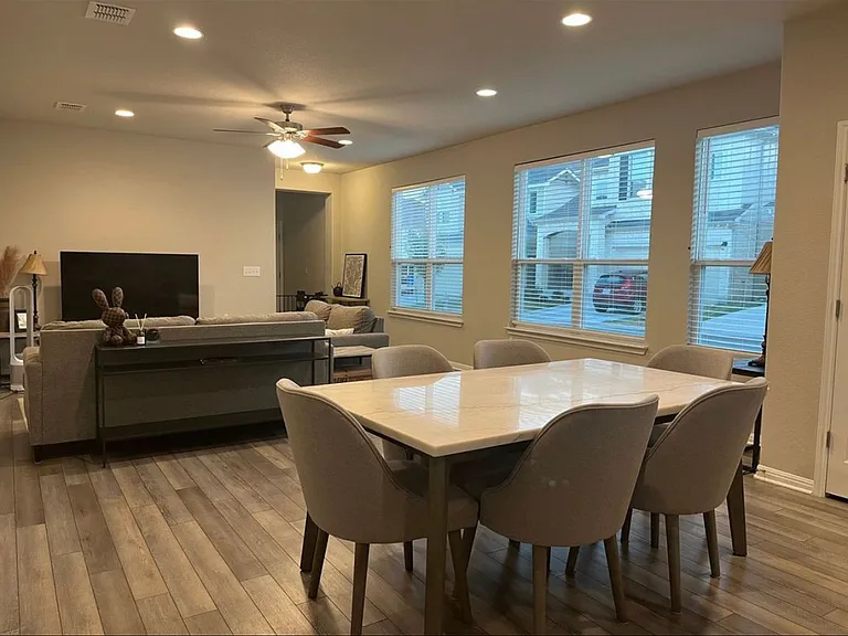 1212 Devon Stetson Pl — Photo 4