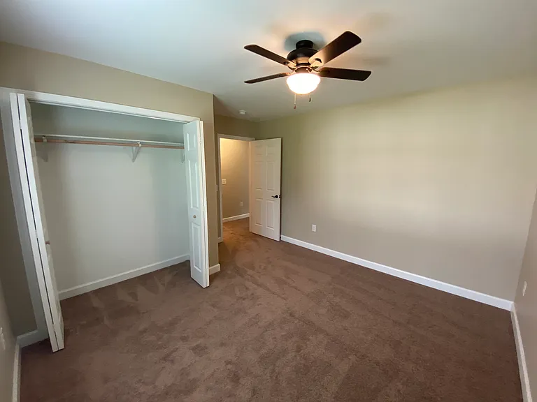 803 E Main St — Photo 14