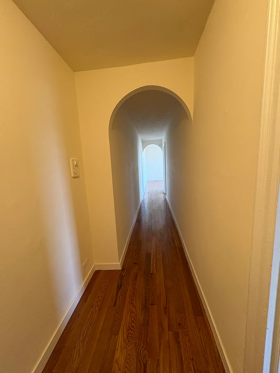 Building Photo - 30 Locust Hill Ave #7D