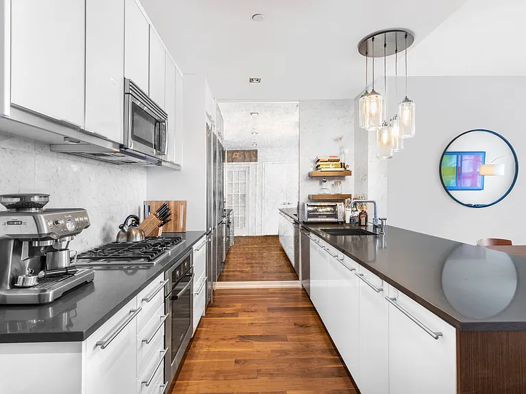 58 Metropolitan Ave #5B — Photo 4