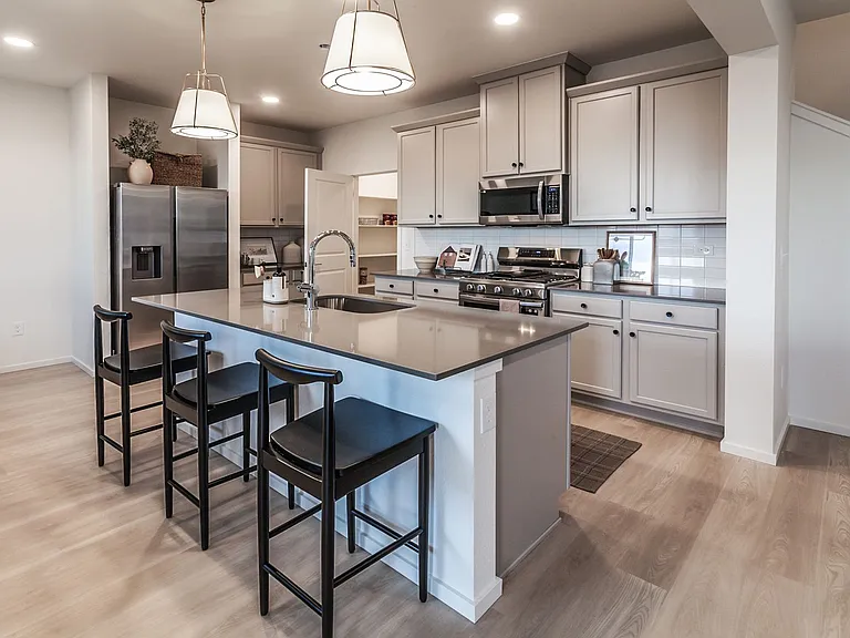 800 Galloway Dr — Photo 10