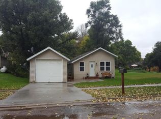 210 Forest St, Lisbon, ND 58054