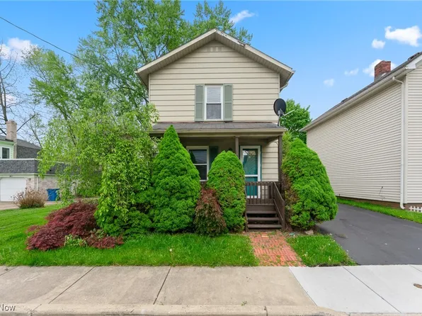 215 Holford Ave, Niles, OH 44446