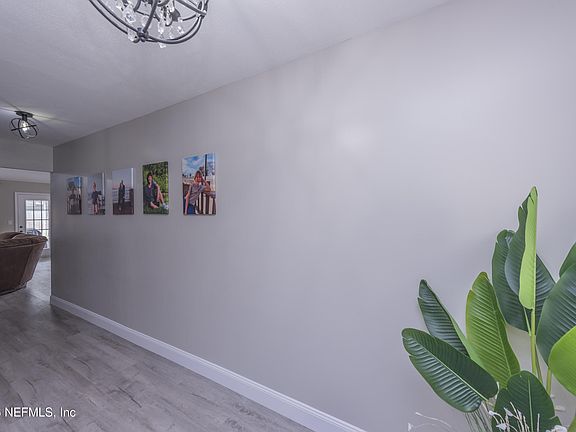 5th image of 1600 COUNTRY CHARM Lane W