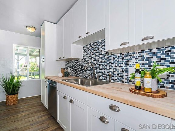 2nd image of 501 Citrus Ave
