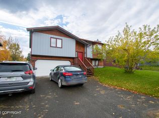 16714 Riddell Cir, Eagle River, AK 99577