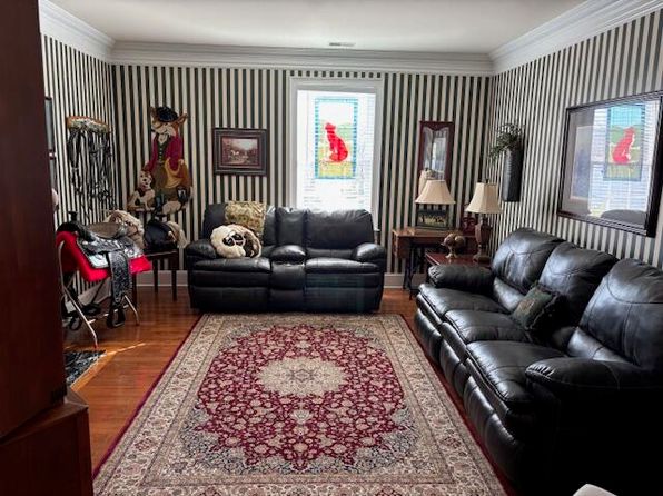 102 Ferry St, Augusta, KY 41002