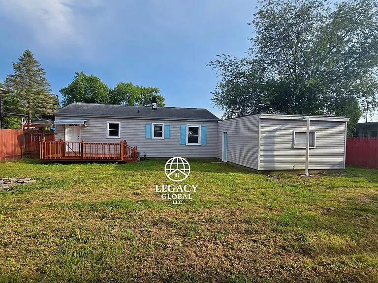 2156 Maxwell Ave — Photo 15