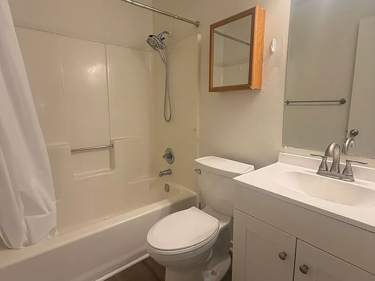 24000 Sequoia Rd — Photo 11