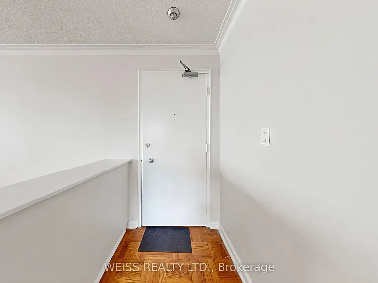 17 Fraserwood Ave #4 — Photo 30