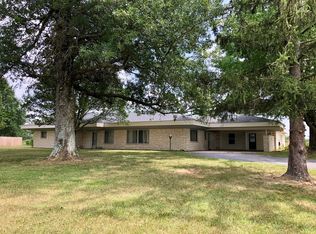 1504 W Washington St, Marshfield, MO 65706