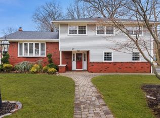 49 Canterbury Dr, Scotch Plains, NJ 07076