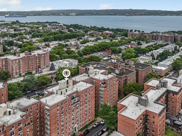 160 72nd Street 758 image 16 of 17
