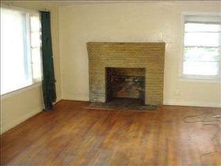 2nd image of 903 Allen Rd