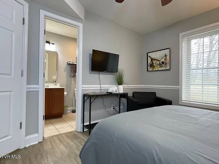 169 E Grand Ave #300 — Photo 22