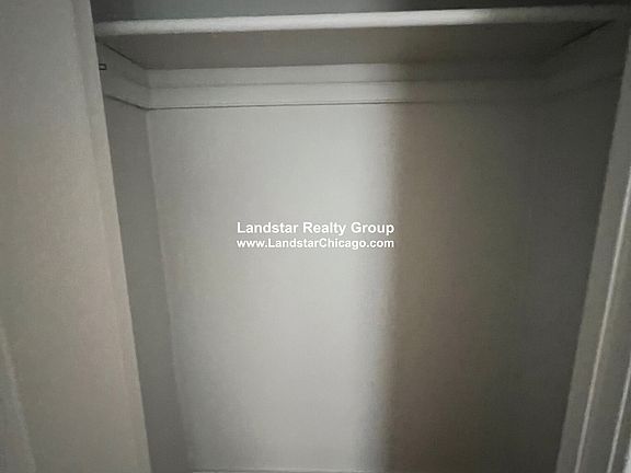 3rd image of 3816 N Kedzie Ave APT 1E