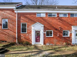 3135 Martha Custis Dr, Alexandria, VA 22302